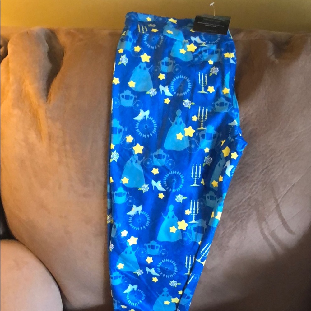 Charlie’s Project Capri Cinderella Leggings OS